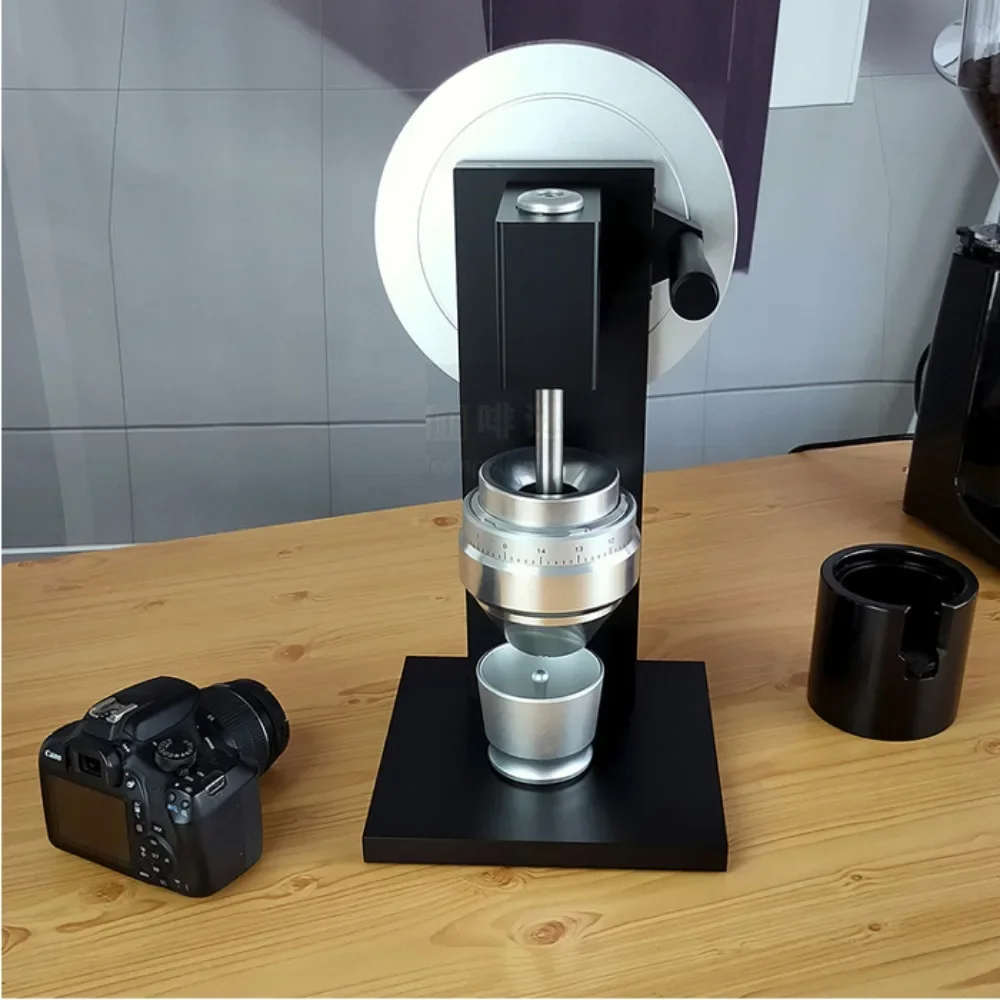 Ręczny młynek do kawy 83 mm z  – Coffee Grinder Conical Burr 83Mm recenzja i cena